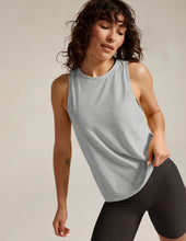 Load image into Gallery viewer, BEYOND YOGA Featherweight Rebalance Tank Silver Mist
