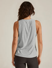 Load image into Gallery viewer, BEYOND YOGA Featherweight Rebalance Tank Silver Mist
