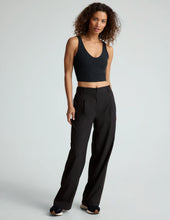 Load image into Gallery viewer, BEYOND YOGA Spacedye Good Day Cropped Tank Darkest Night
