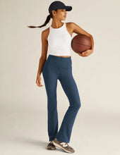 Load image into Gallery viewer, BEYOND YOGA Spacedye High Waisted Practice Pant Nocturnal Navy
