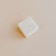 Load image into Gallery viewer, Shampoo Bar - Grapefruit and Eucalyptus for Normal to Oily Hair
