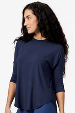 Load image into Gallery viewer, DAUB+DESIGN Ainsley Tee Navy
