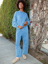 Load image into Gallery viewer, ELECTRIC &amp; ROSE Balloon Sweatshirt Barrel Sweatpant Acid Indigo
