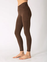 Load image into Gallery viewer, ELECTRIC ROSE Crossover Legging Cocoa
