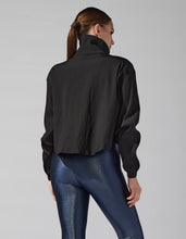 Load image into Gallery viewer, HEROINE SPORT Breeze Jacket Black Back
