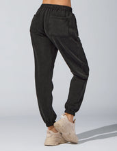 Load image into Gallery viewer, HEROINE SPORT Crawford Sweatpants Carbon
