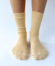 Load image into Gallery viewer, OKAYOK Dyed Cotton Socks Brulee
