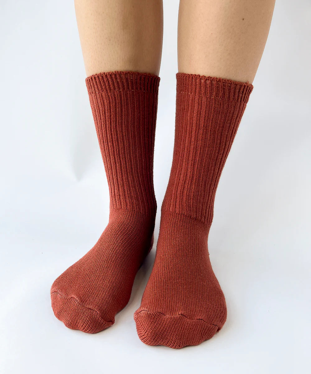 OKAYOK Dyed Cotton Socks Russet