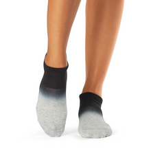 Load image into Gallery viewer, TAVI Grip Socks Savvy Ebony Ombre
